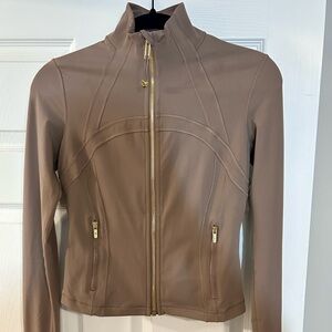 Lululemon Nulu Define Cropped Jacket size 6